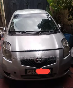 Toyota Yaris 1.0 2006 Silver