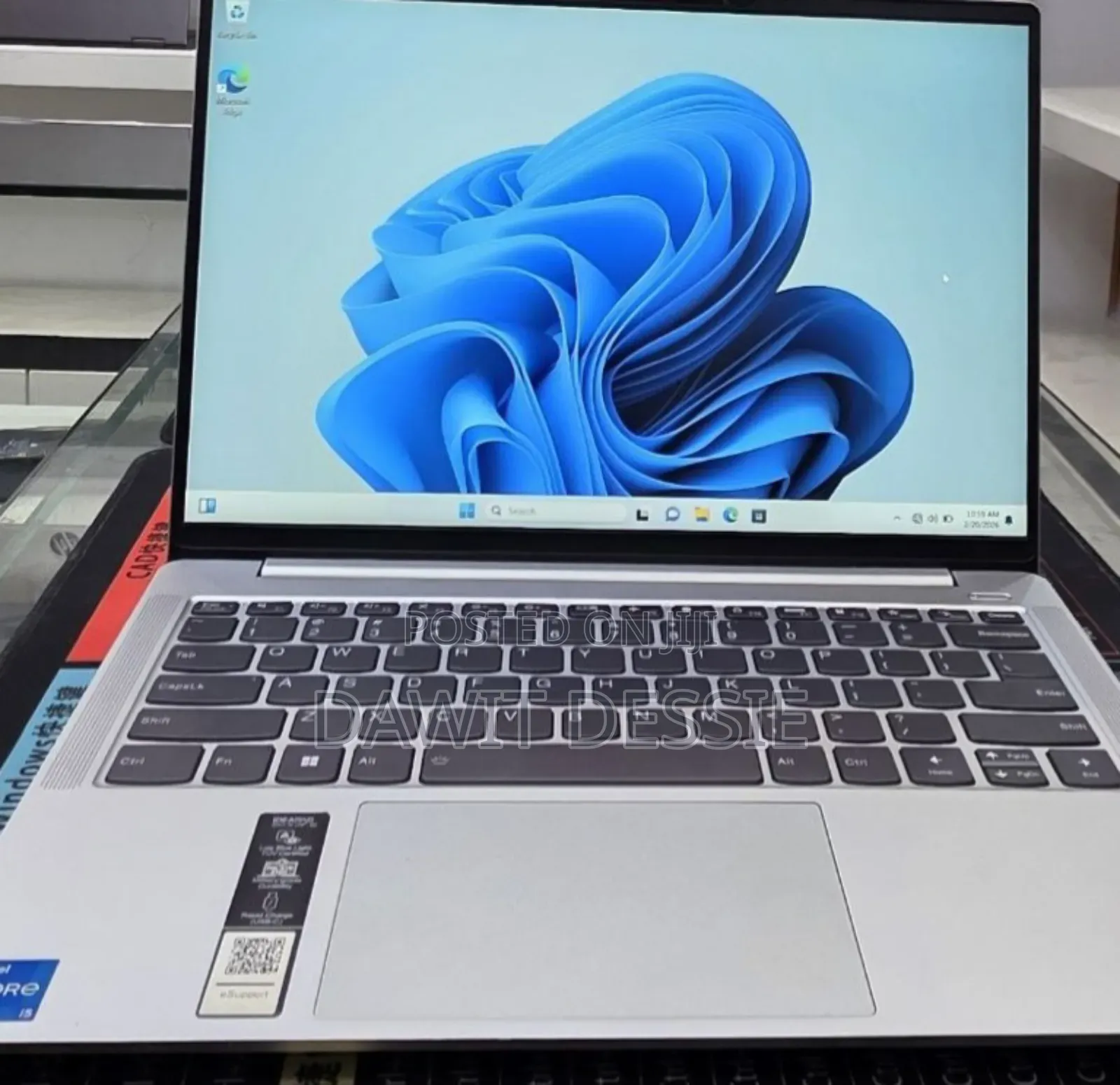 New Laptop Lenovo 16GB Intel Core i5 SSD 512GB