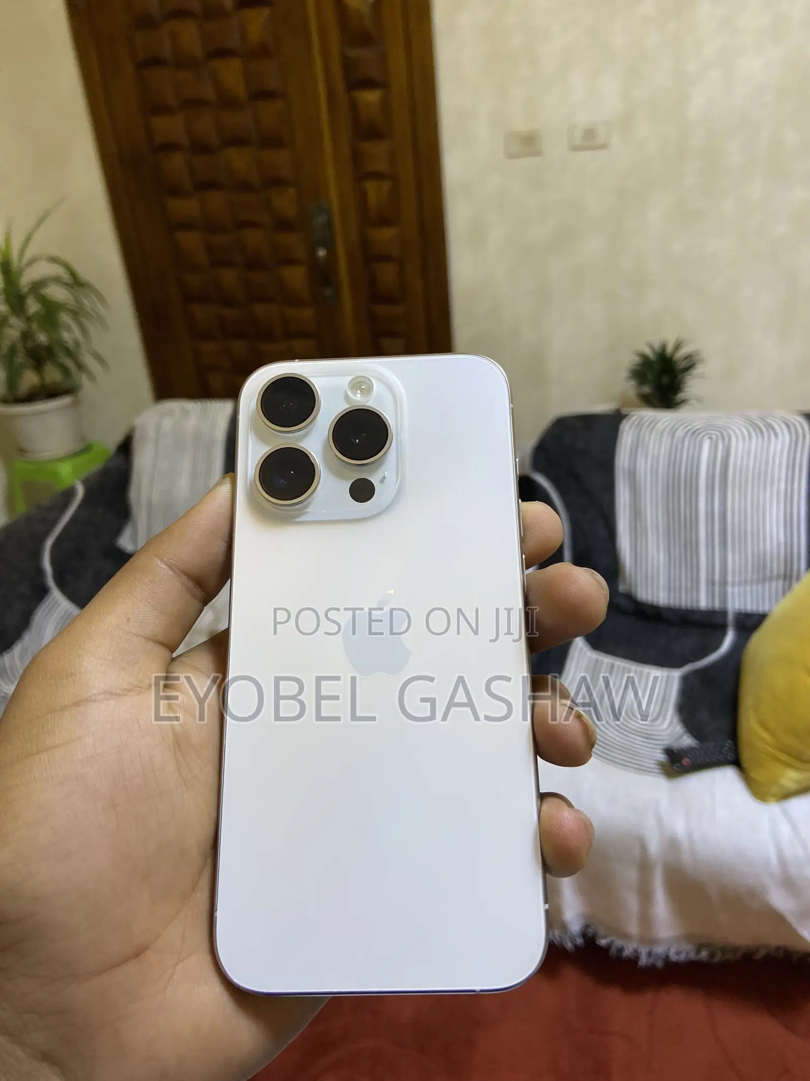 New Apple iPhone 15 Pro 128 GB White