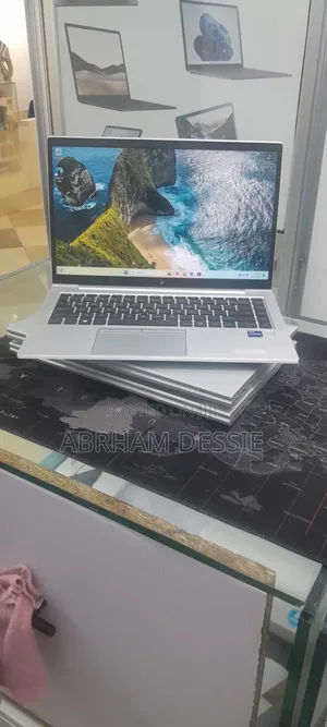 New Laptop HP EliteBook 840 G8 16GB Intel Core i7 SSD 512GB