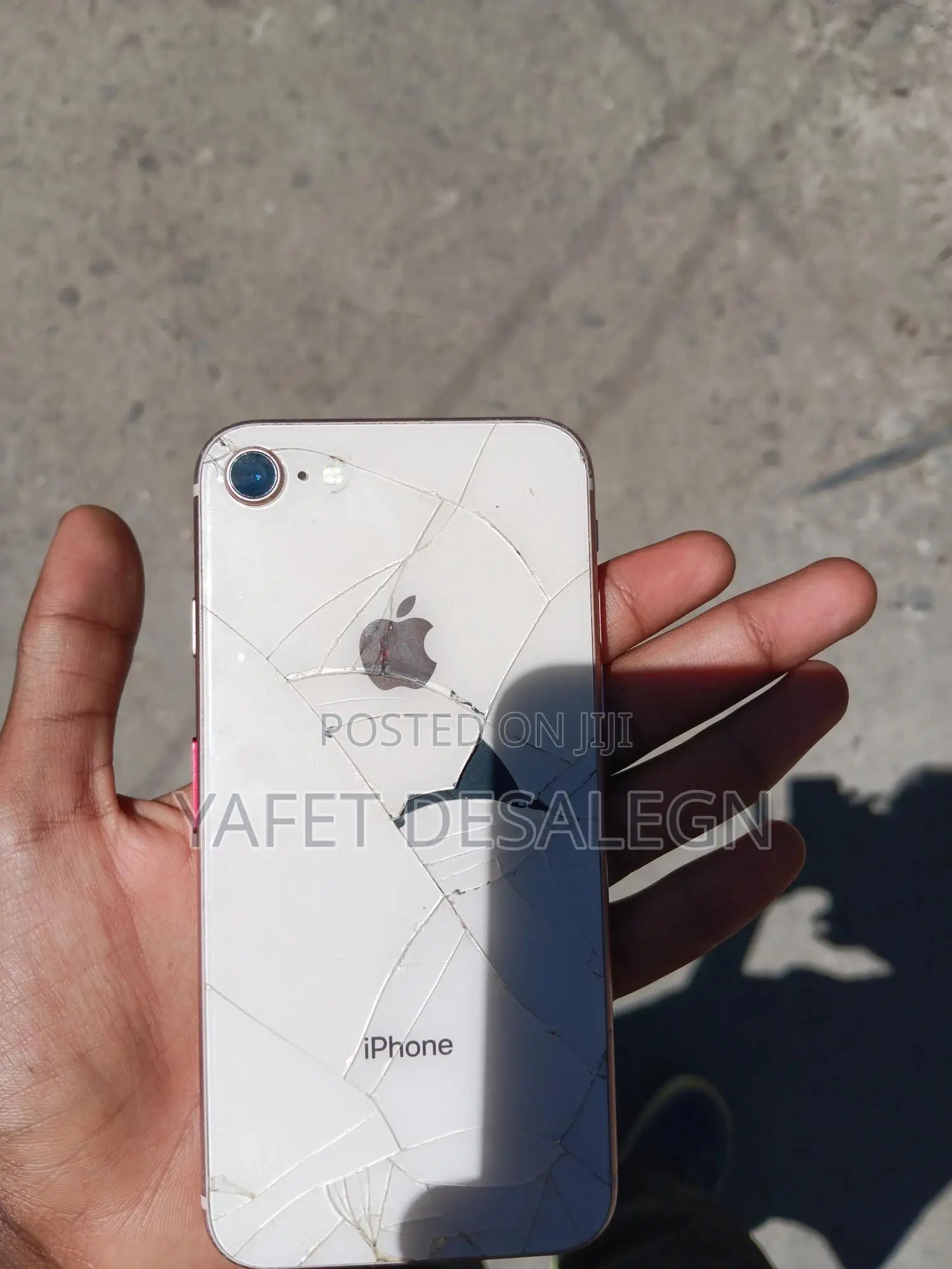 Apple iPhone 8 64 GB Purple