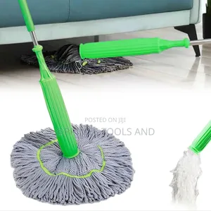 Self-wringing Twist Mop
