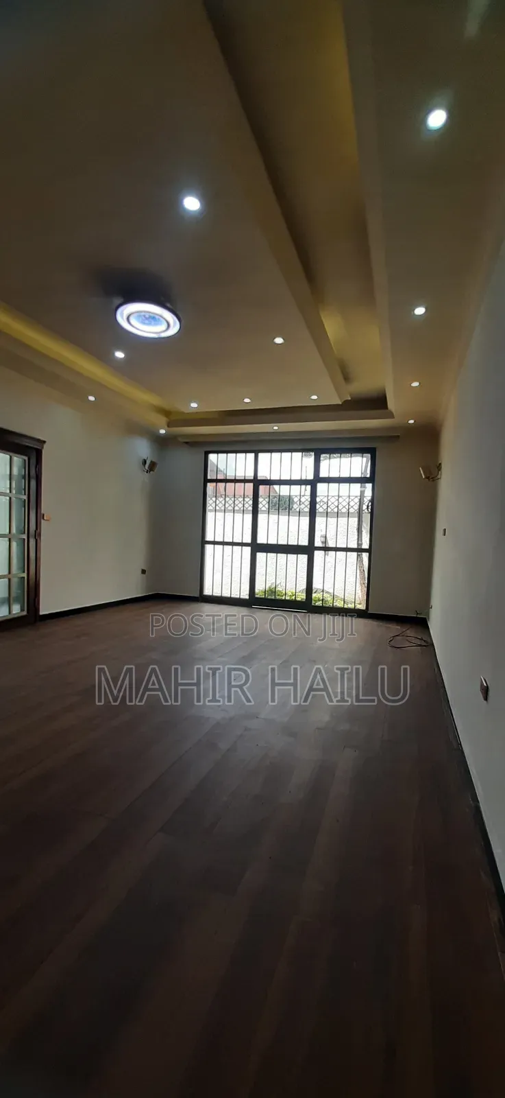 4bdrm Villa in Real, Bole for rent