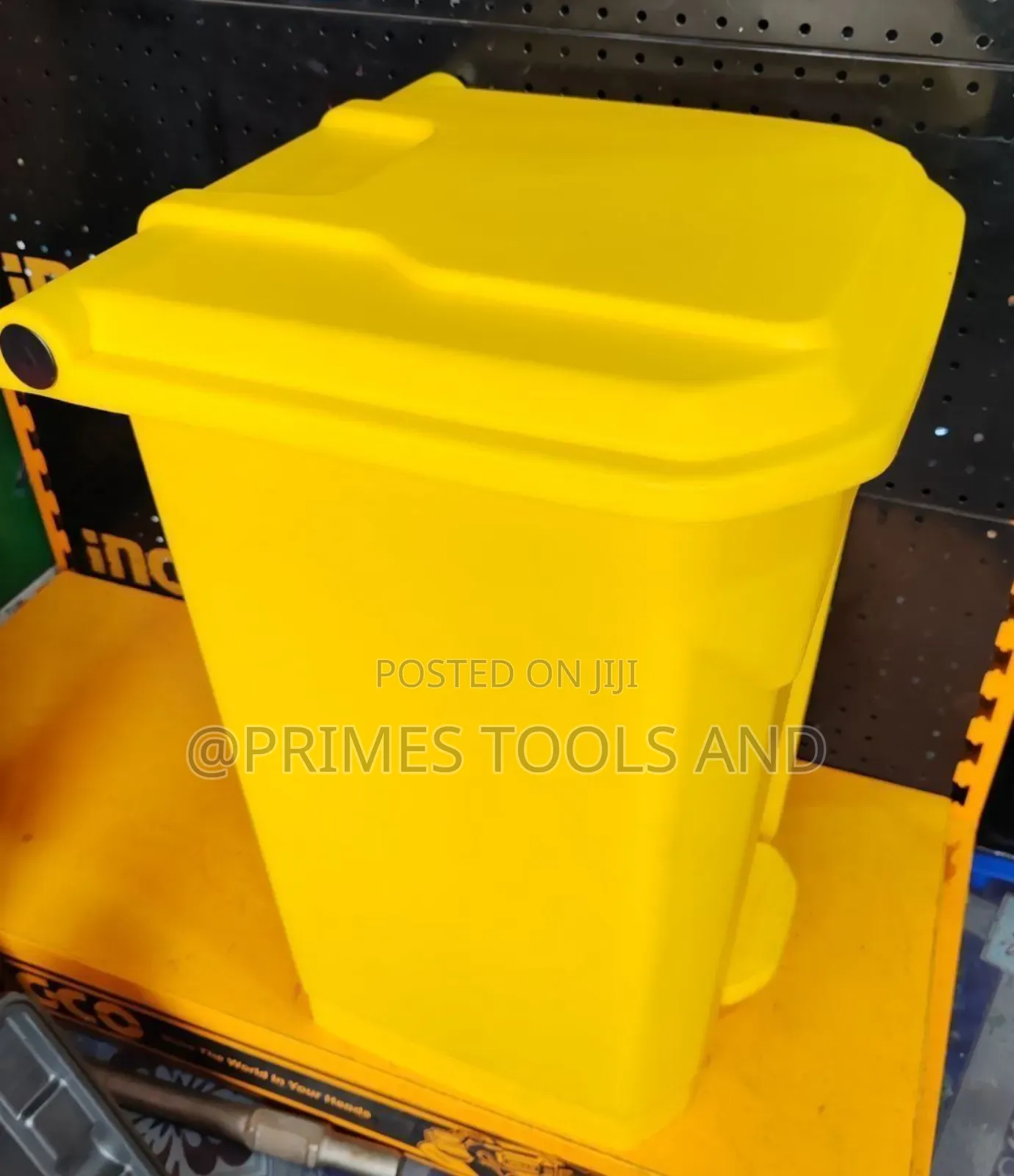 Heavy-duty Yellow Plastic Waste Bin -