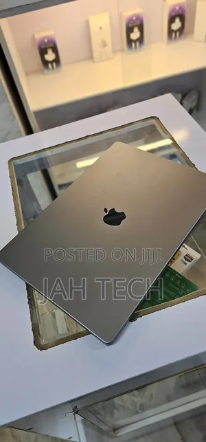 New Laptop Apple MacBook Pro M1 32GB Apple M1 Max SSD 1T