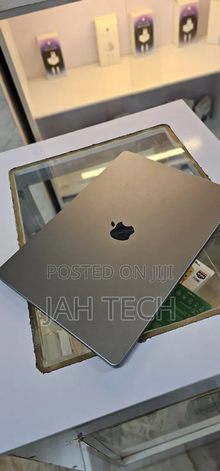 New Laptop Apple MacBook Pro M1 32GB Apple M1 Max SSD 1T