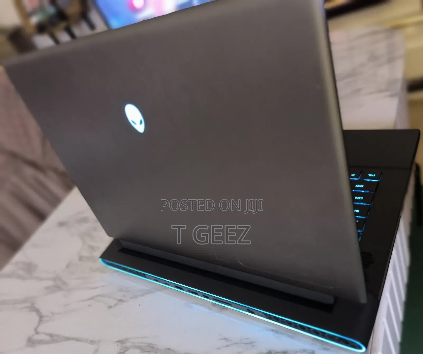 Laptop Alienware M16 r1 16GB Intel Core i9 HDD+SSD 1T