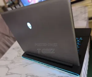 Laptop Alienware M16 r1 16GB Intel Core i9 HDD+SSD 1T