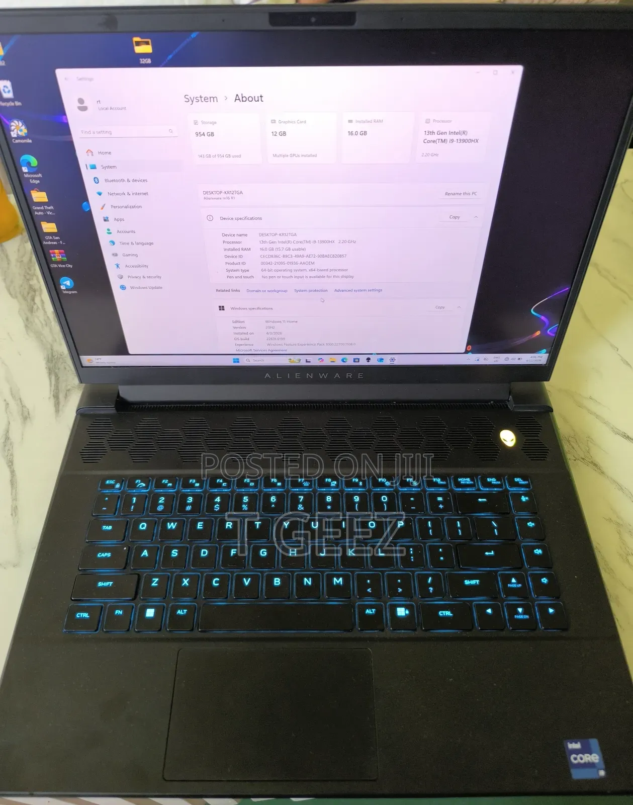 Laptop Alienware M16 r1 16GB Intel Core i9 HDD+SSD 1T