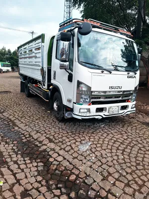 Isuzu Markat