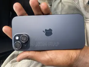New Apple iPhone 15 128 GB Black