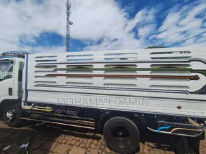 Isuzu Markat