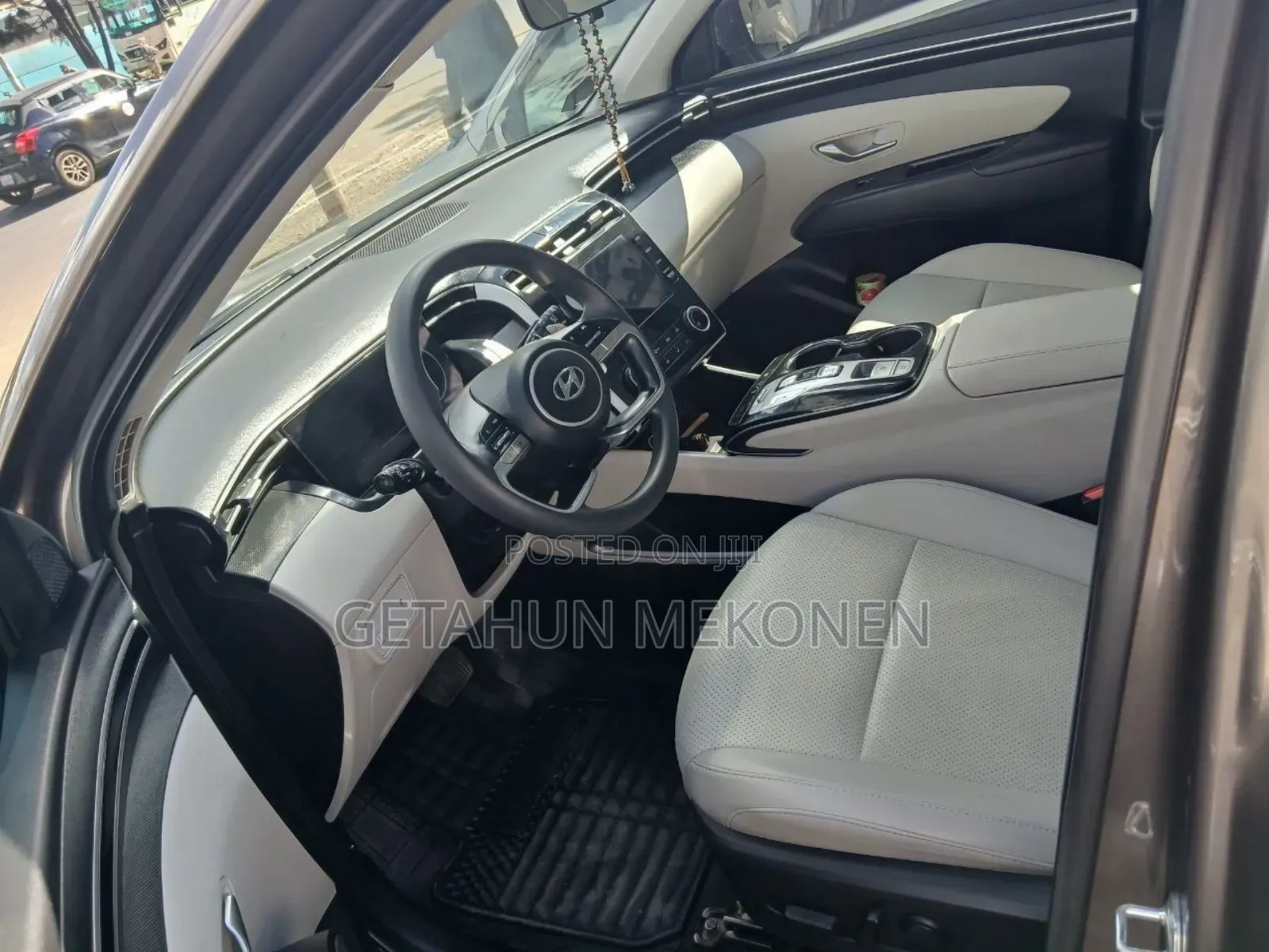 Hyundai Tucson 2022 Gold
