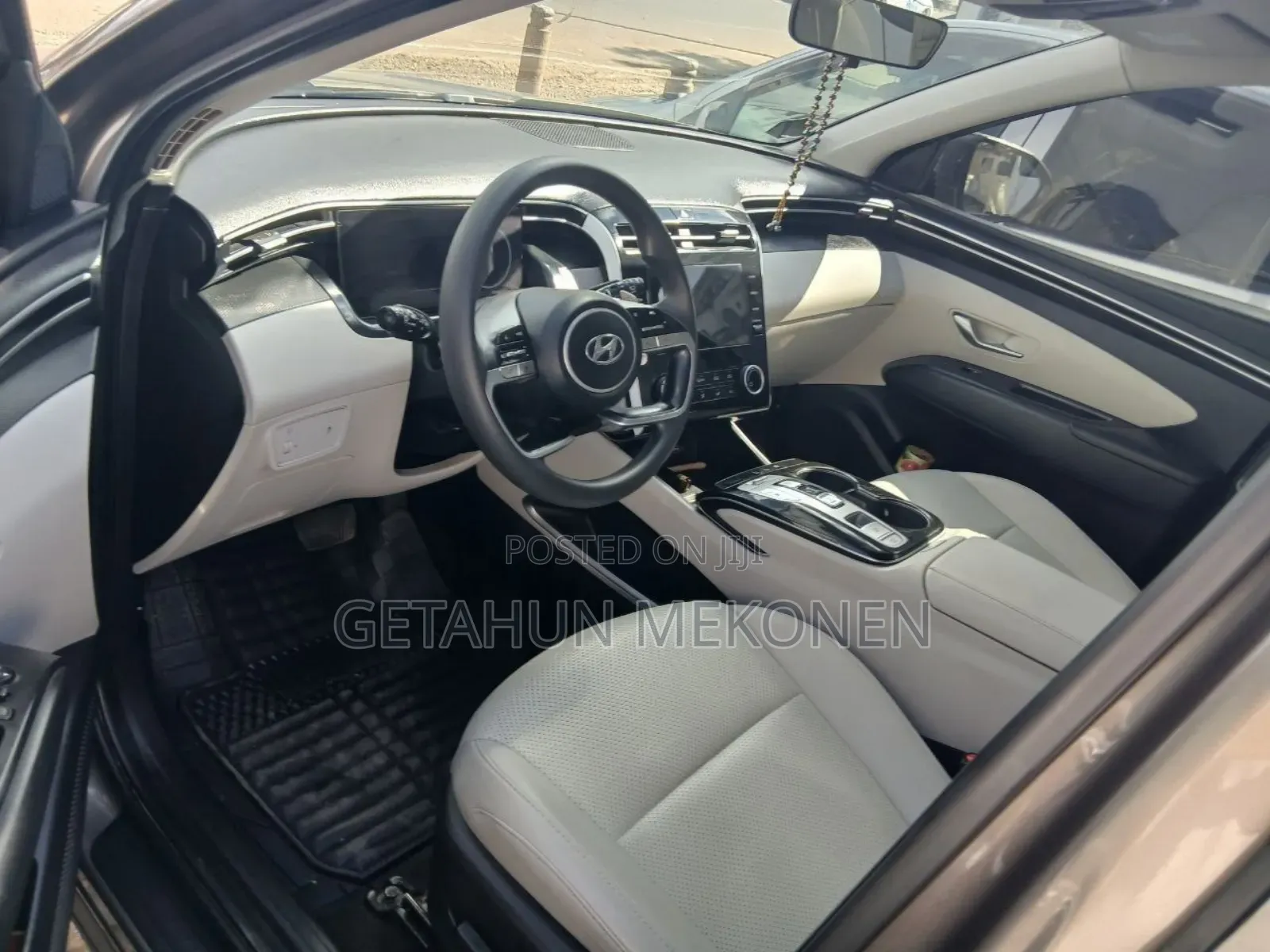 Hyundai Tucson 2022 Gold