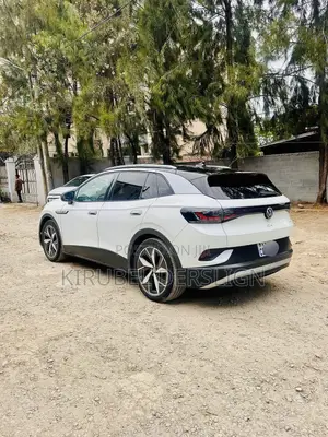 Volkswagen ID.4 Crozz 52 kWh RWD 2022 White