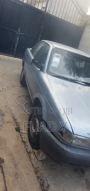 Nissan Sunny B13 Sedan 1.3 1991 Blue