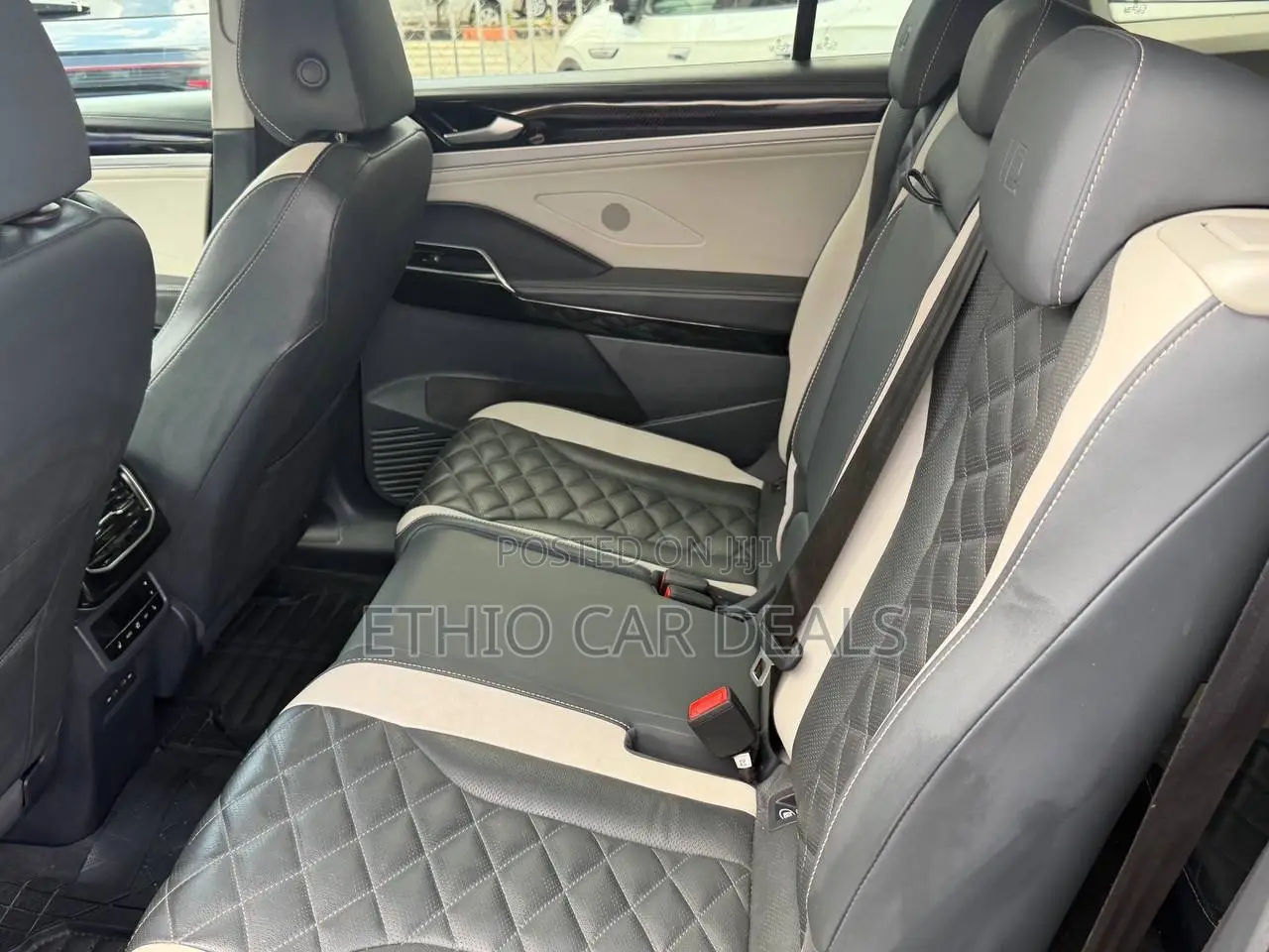 Volkswagen ID.6 2022 Blue