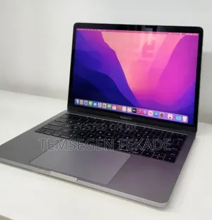 New Laptop Apple MacBook Pro 2017 8GB SSD 128GB