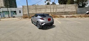 Toyota C-HR 2017 Silver