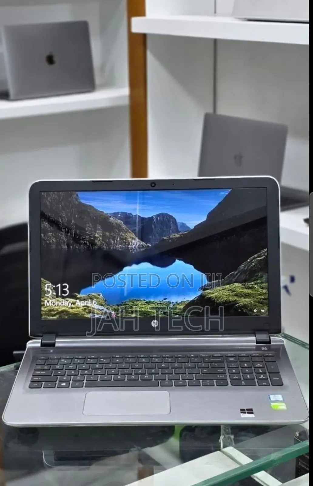 New Laptop HP Pavilion 15 8GB Intel Core i5 HDD 1T