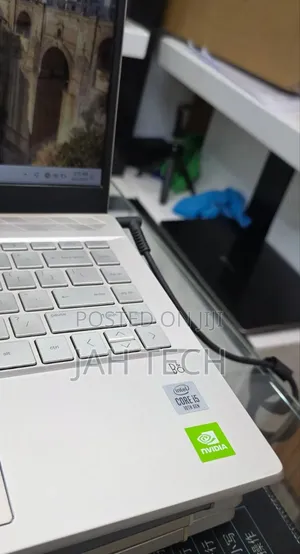 New Laptop HP Pavilion 14 16GB Intel Core i5 SSD 512GB