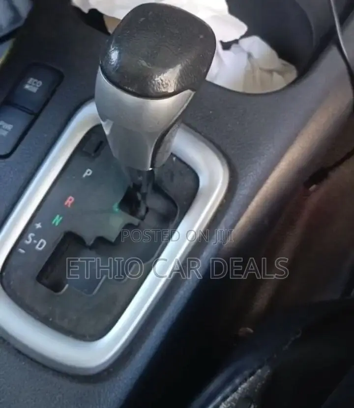 Toyota Hilux 2021 Beige
