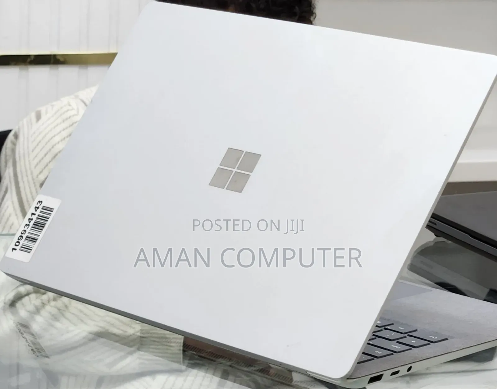 New Laptop Microsoft Surface 16GB Intel Core i7 SSD 256GB