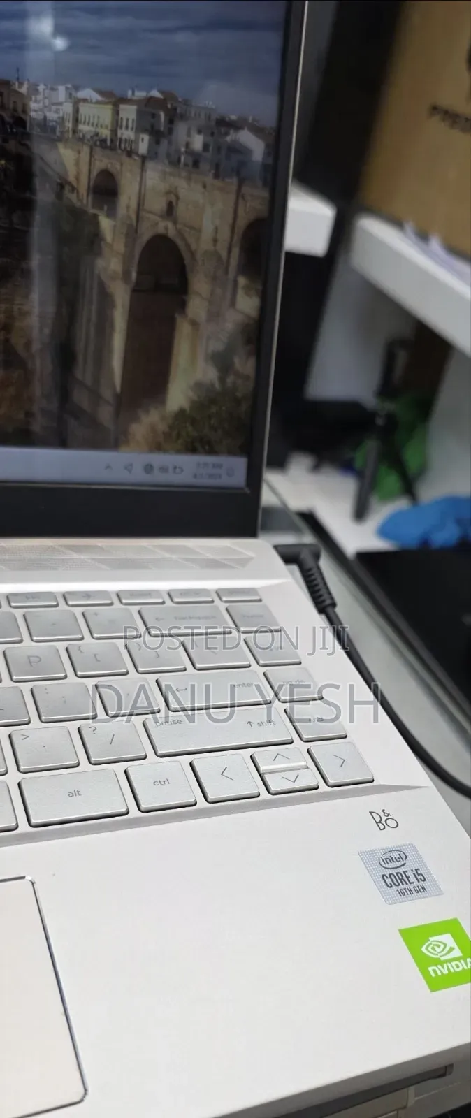 New Laptop HP Pavilion 15 8GB Intel Core i5 SSD 512GB