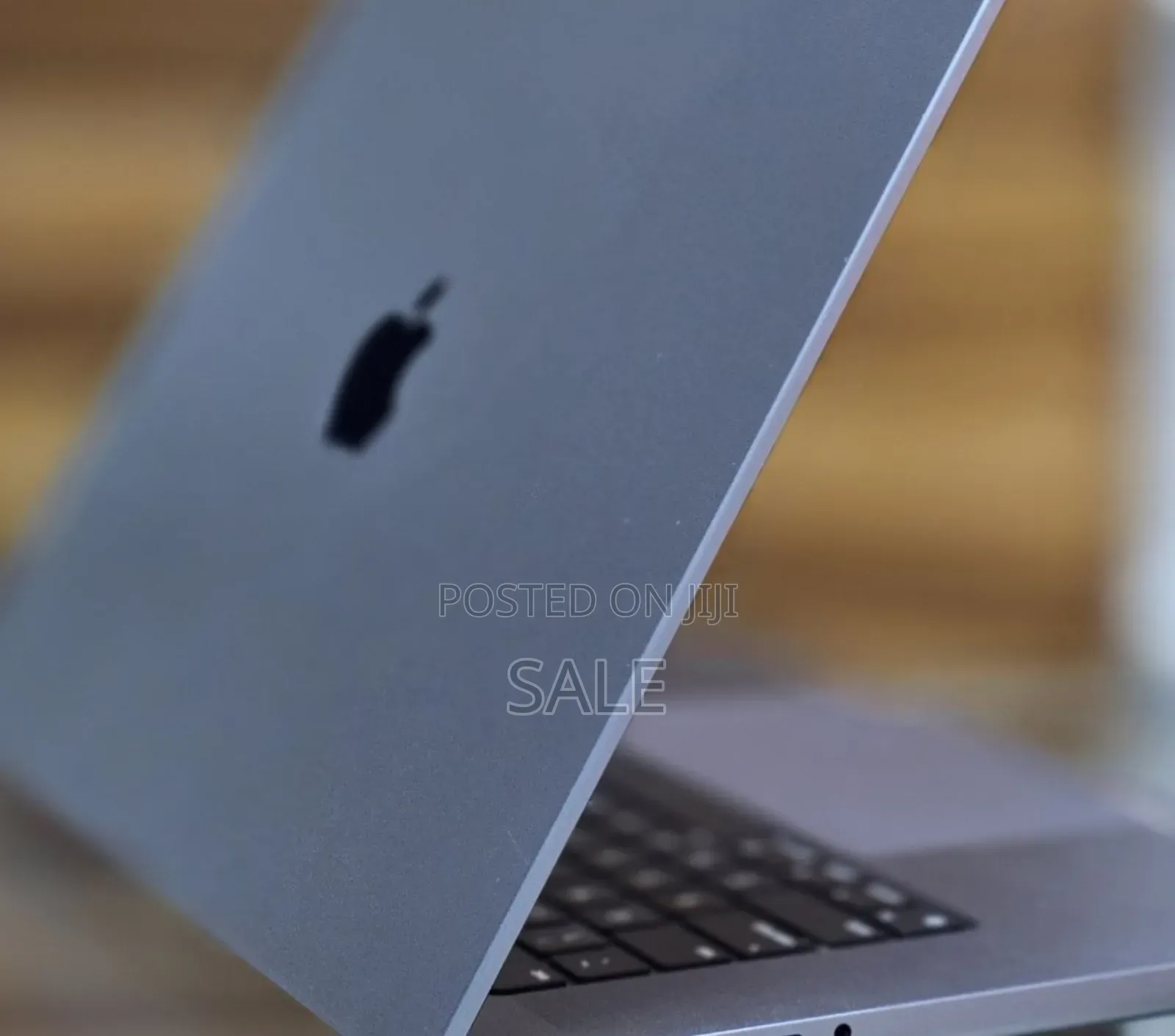New Laptop Apple MacBook Pro M1 32GB Apple M1 Pro SSD 512GB