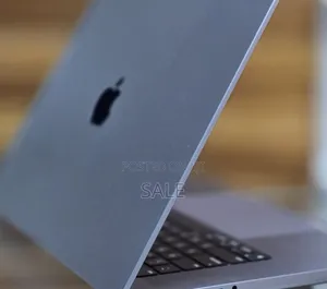New Laptop Apple MacBook Pro M1 32GB Apple M1 Pro SSD 512GB