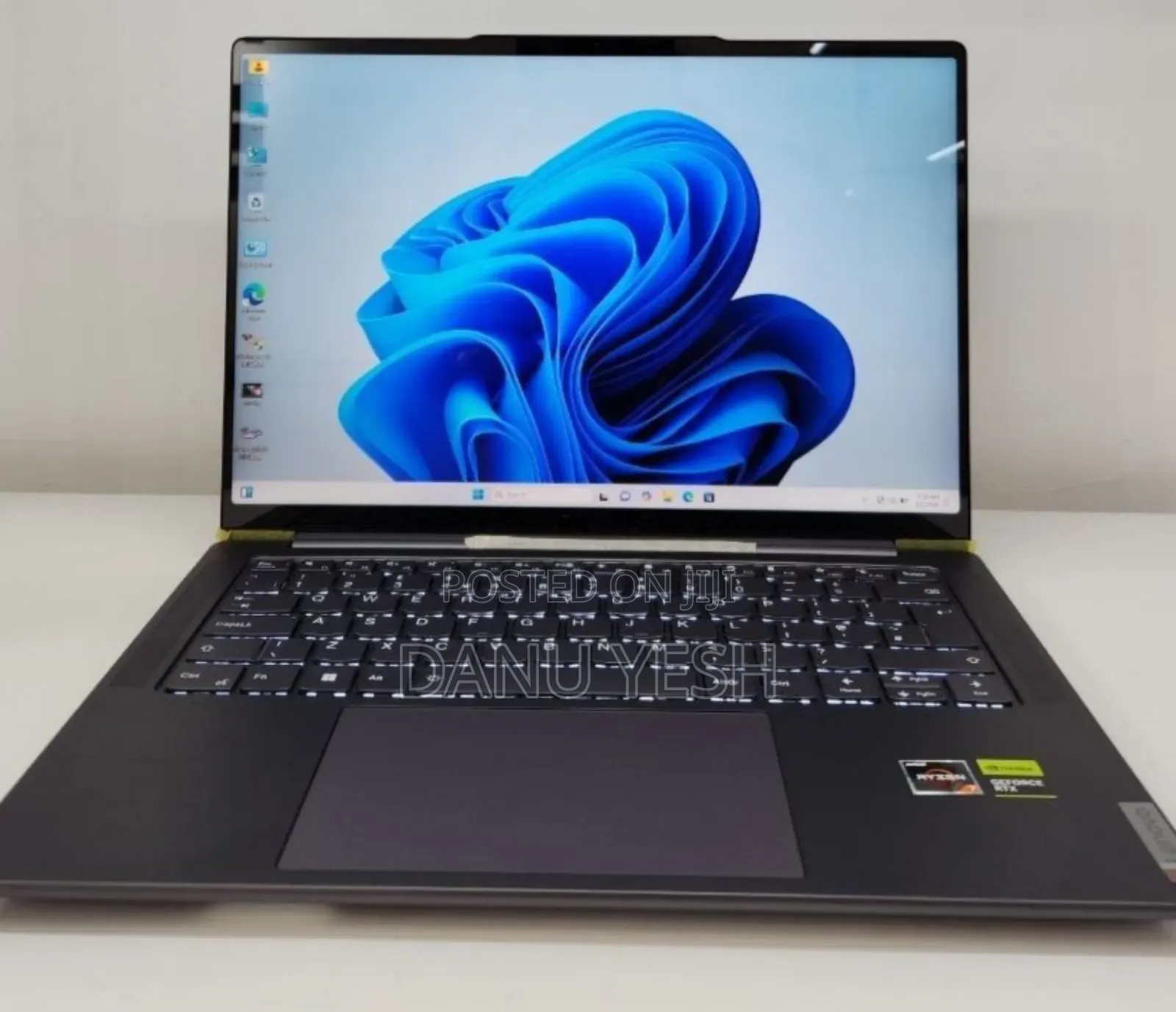 New Laptop Lenovo Yoga 7i 32GB AMD Ryzen 7 SSD 512GB