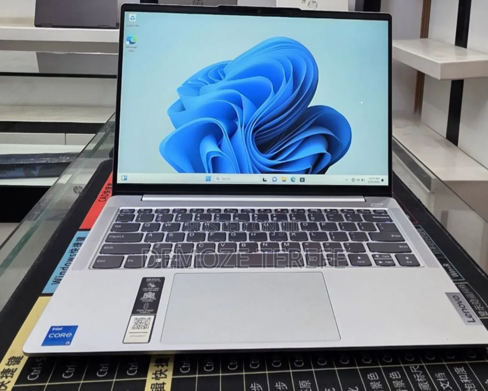 New Laptop Lenovo Ideapad 3 16GB Intel Core i5 SSD 512GB