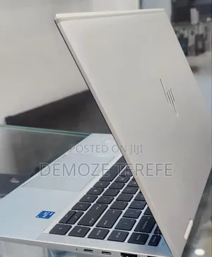 New Laptop HP EliteBook 1040 G8 16GB Intel Core i5 SSD 512GB