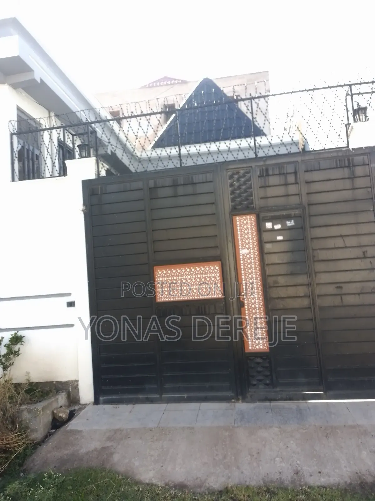 Furnished 6bdrm House in ዱከም /Dukem, East Shewa for sale