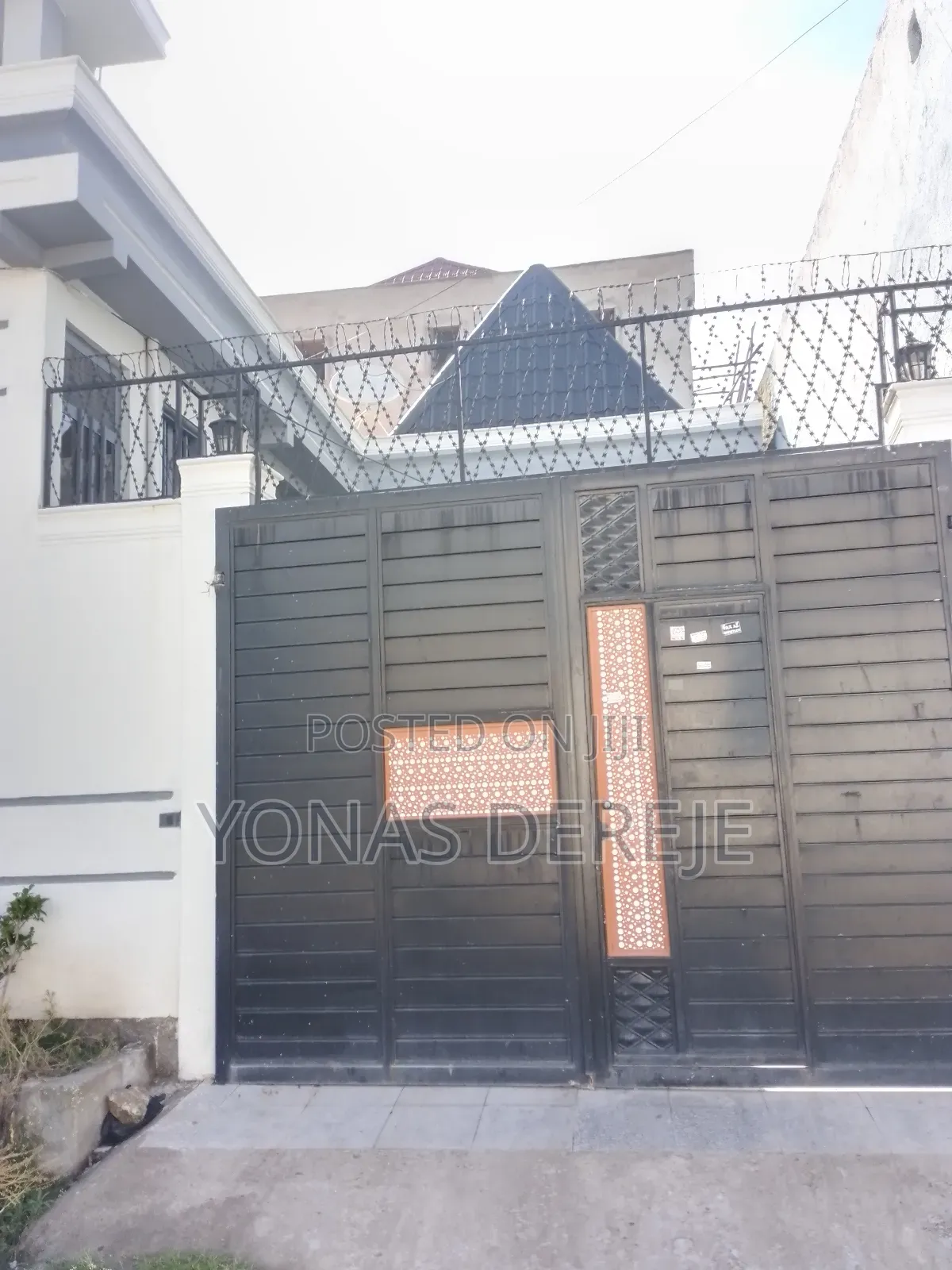 Furnished 6bdrm House in ዱከም /Dukem, East Shewa for sale