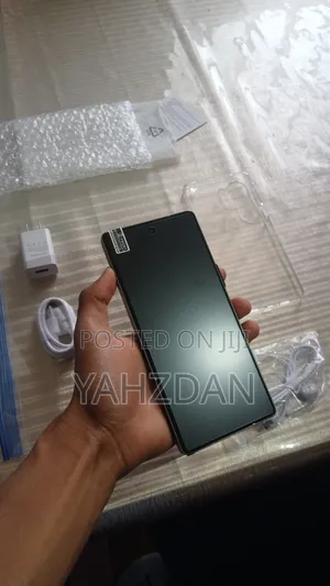 New Mobile Phone 256 GB Orange
