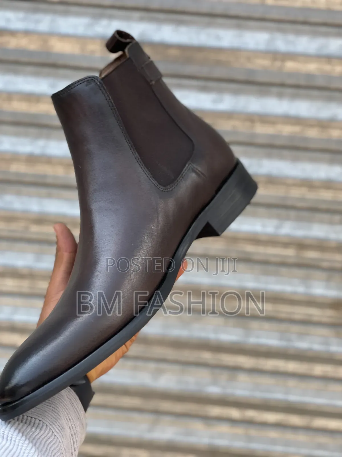 Anax Leather Chelsea Boots