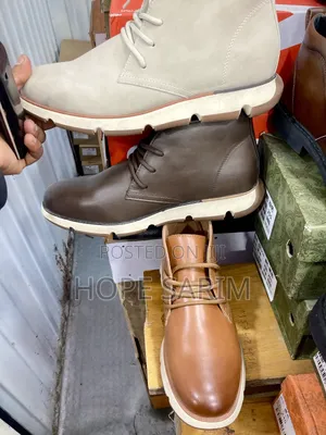 Stylish Men's Leather Chukka Boots