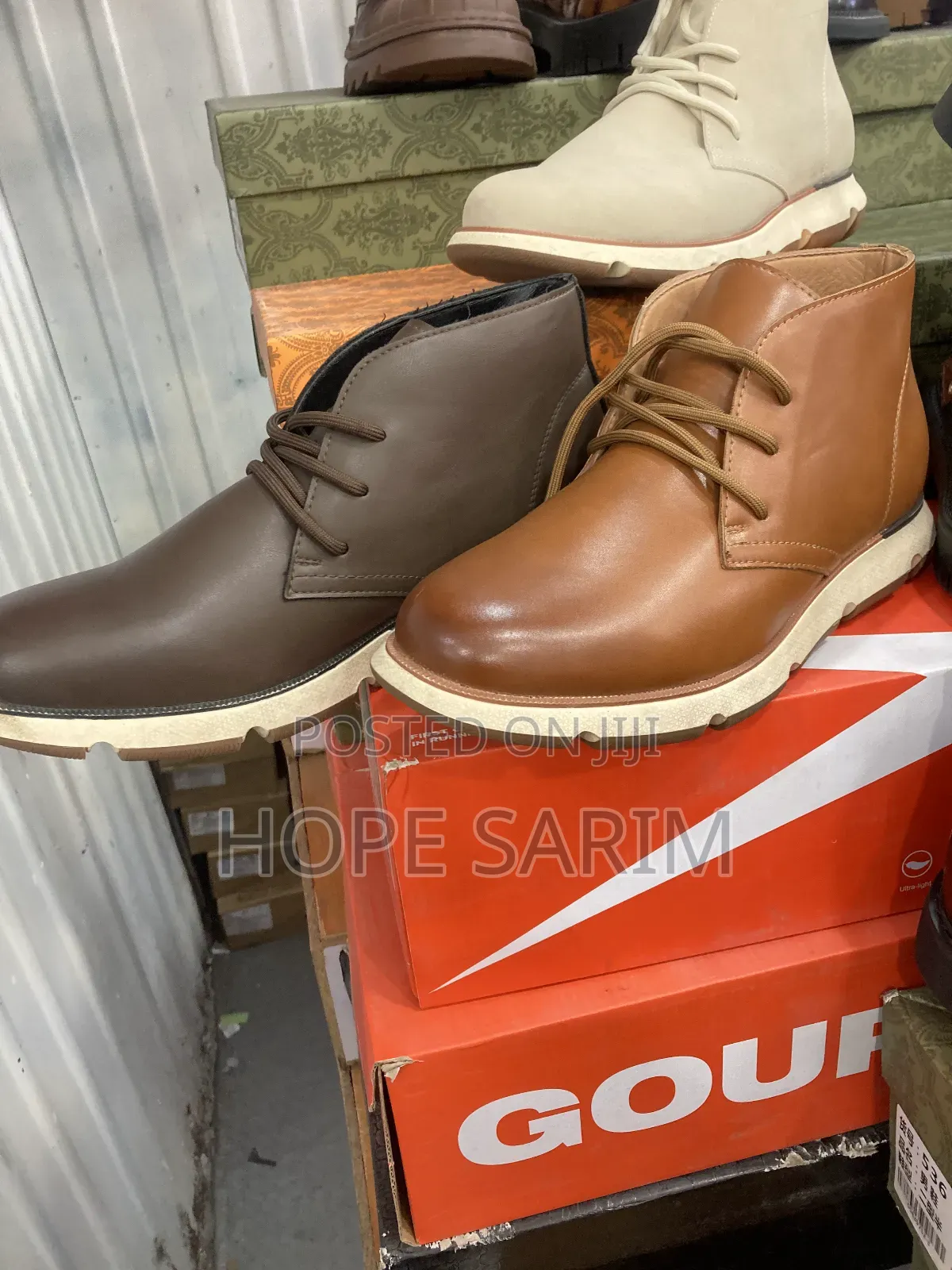 Stylish Men's Leather Chukka Boots