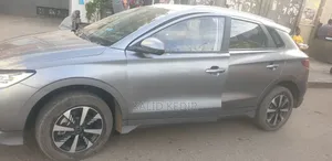 BYD E2 43 kWh 94 hp FWD 2024 Silver