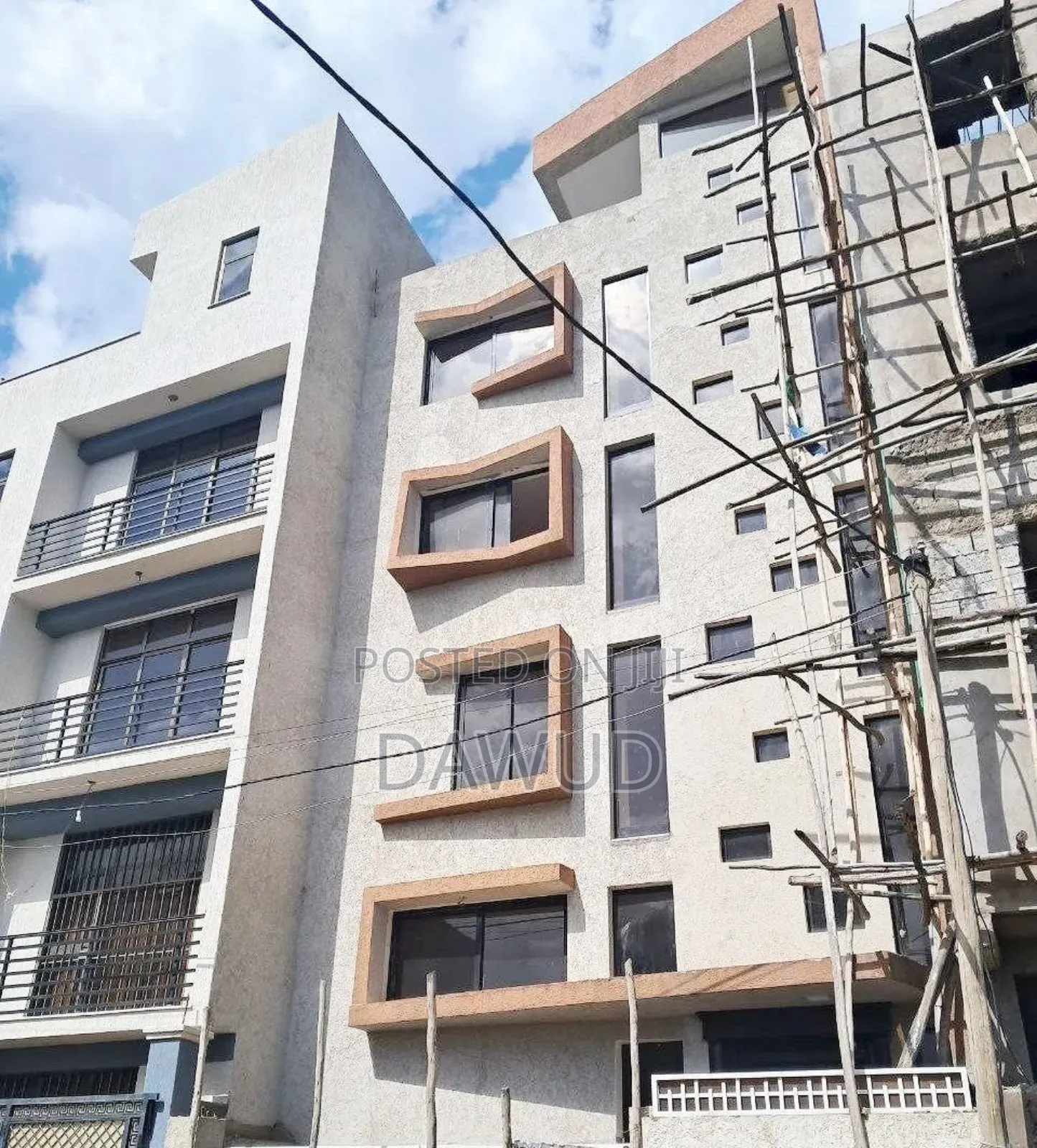 Furnished 6bdrm Apartment in Vila Bet, Bole for sale
