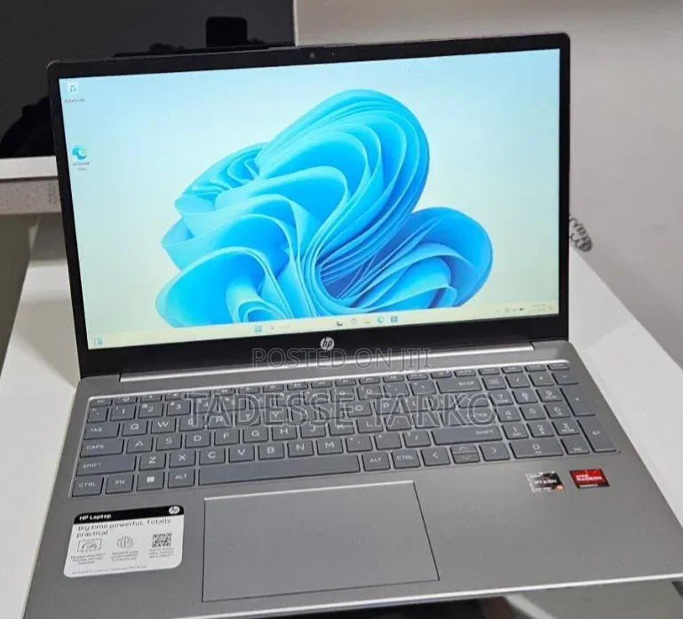 New Laptop HP Stream Notebook 16GB AMD Ryzen 5 SSD 256GB