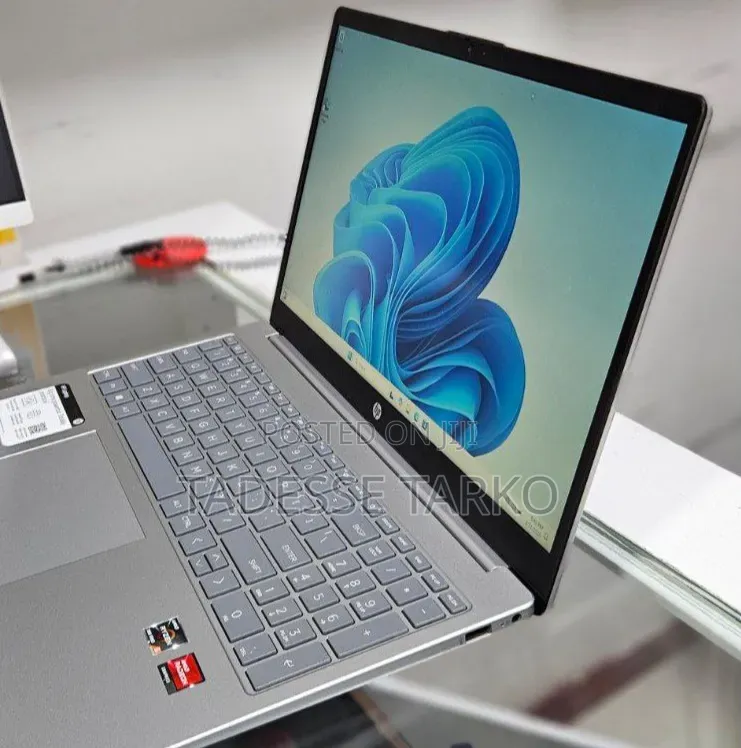 New Laptop HP Stream Notebook 16GB AMD Ryzen 5 SSD 256GB