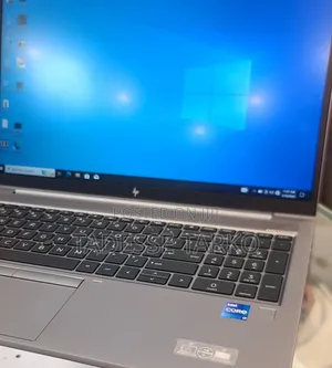 New Laptop HP ZBook Studio G8 16GB Intel Core i7 SSD 512GB