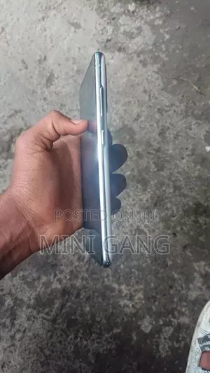 New Samsung Galaxy S20 FE 128 GB White