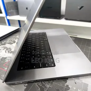 New Laptop Apple MacBook Pro M1 32GB Apple M1 Max SSD 1T
