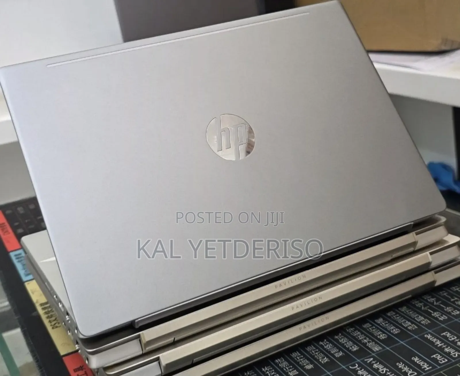 New Laptop HP Pavilion 11 8GB Intel Core i5 SSD 512GB