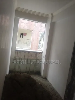 3bdrm Condo in Ayat, Yeka for sale