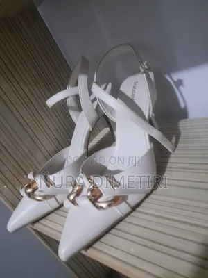 Womens Shoes