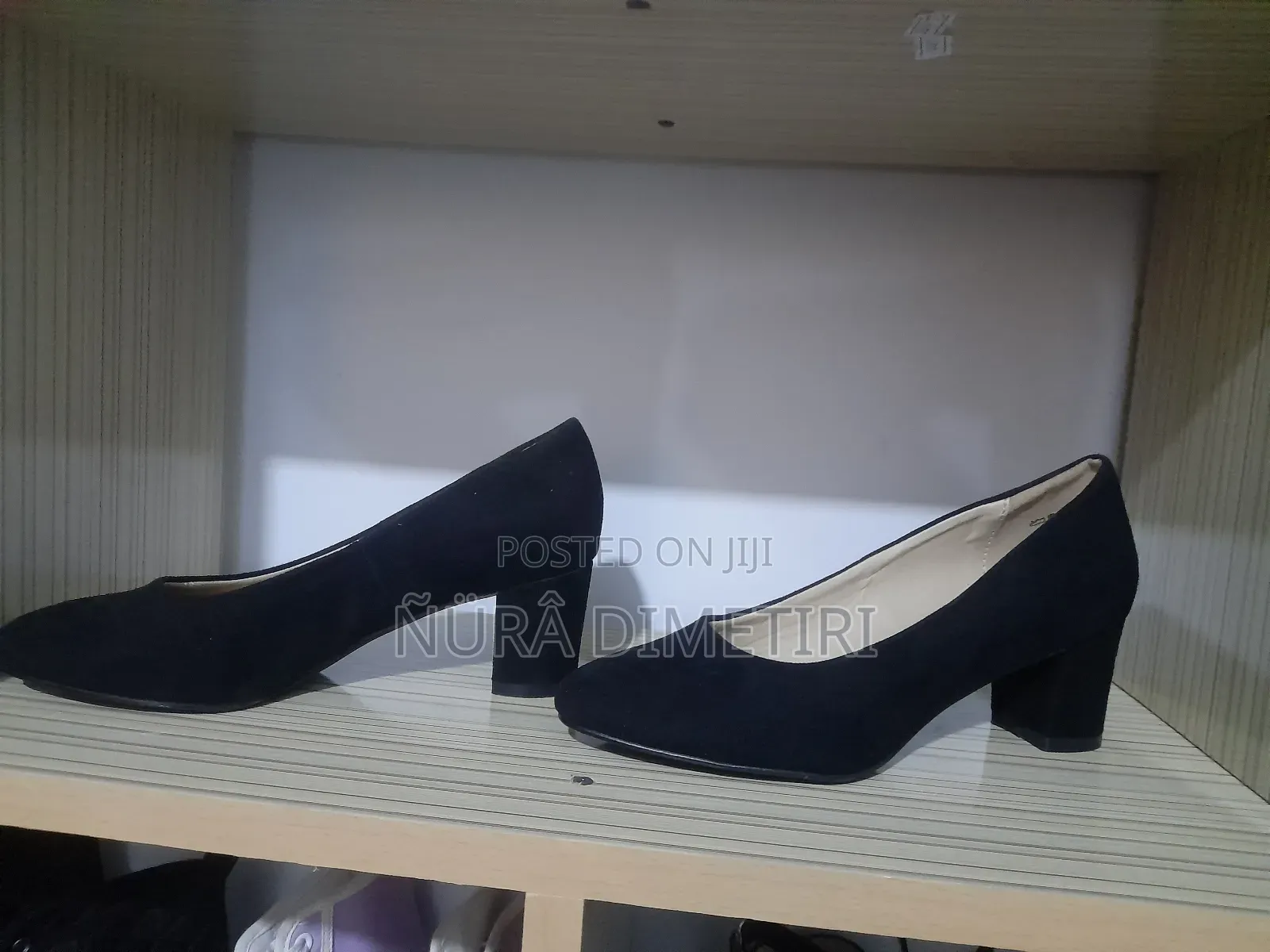 Womens Shoes